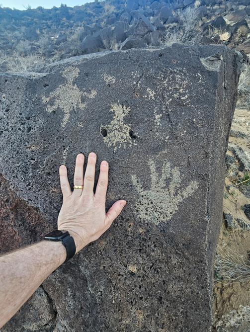 A hand on a rock
AI-generated content may be incorrect.